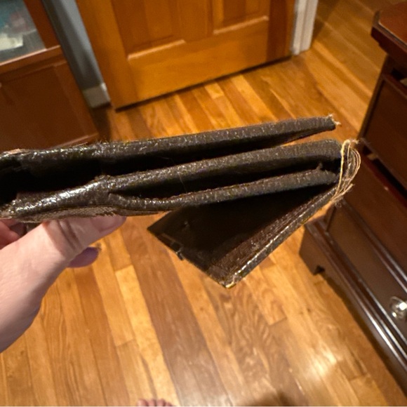 Gucci continental long wallet in the classic brown GG monogram canvas. - Picture 9 of 11